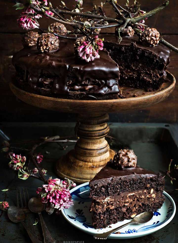 The-Hot-Mess-chocolate-cake