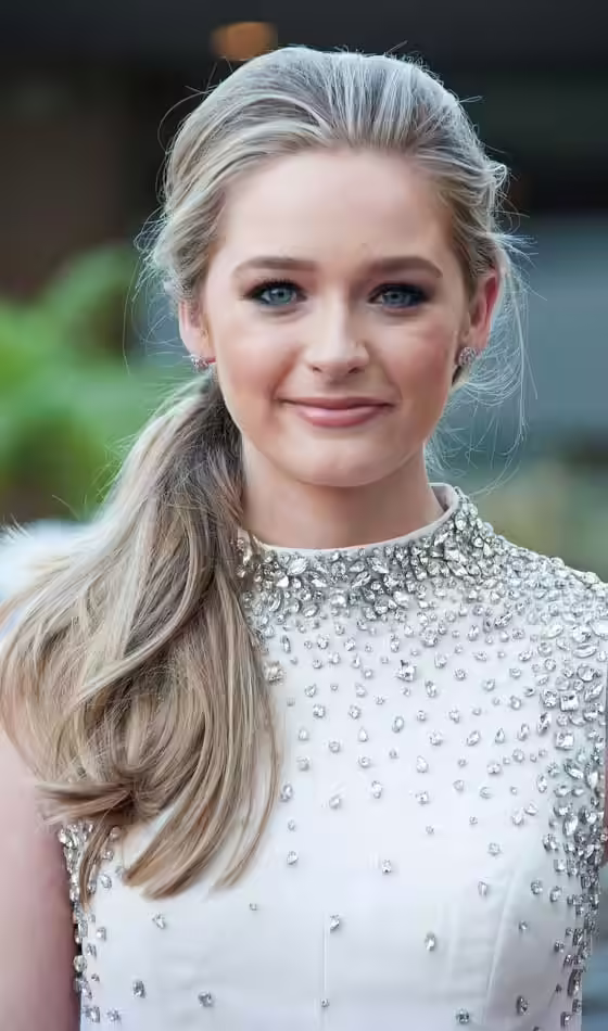 Summer Hairstyles For Long Hair - Platinum Ponytail Platinum Ponytail