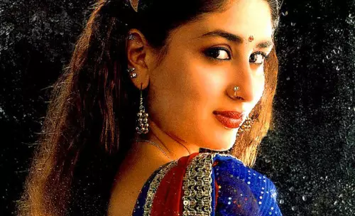 Kareena Kapoor with loud makeup