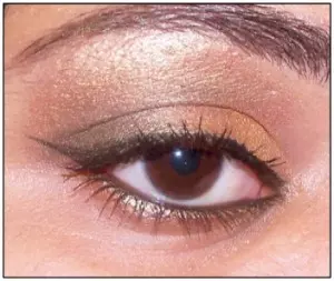 Eye makeup for wedding party