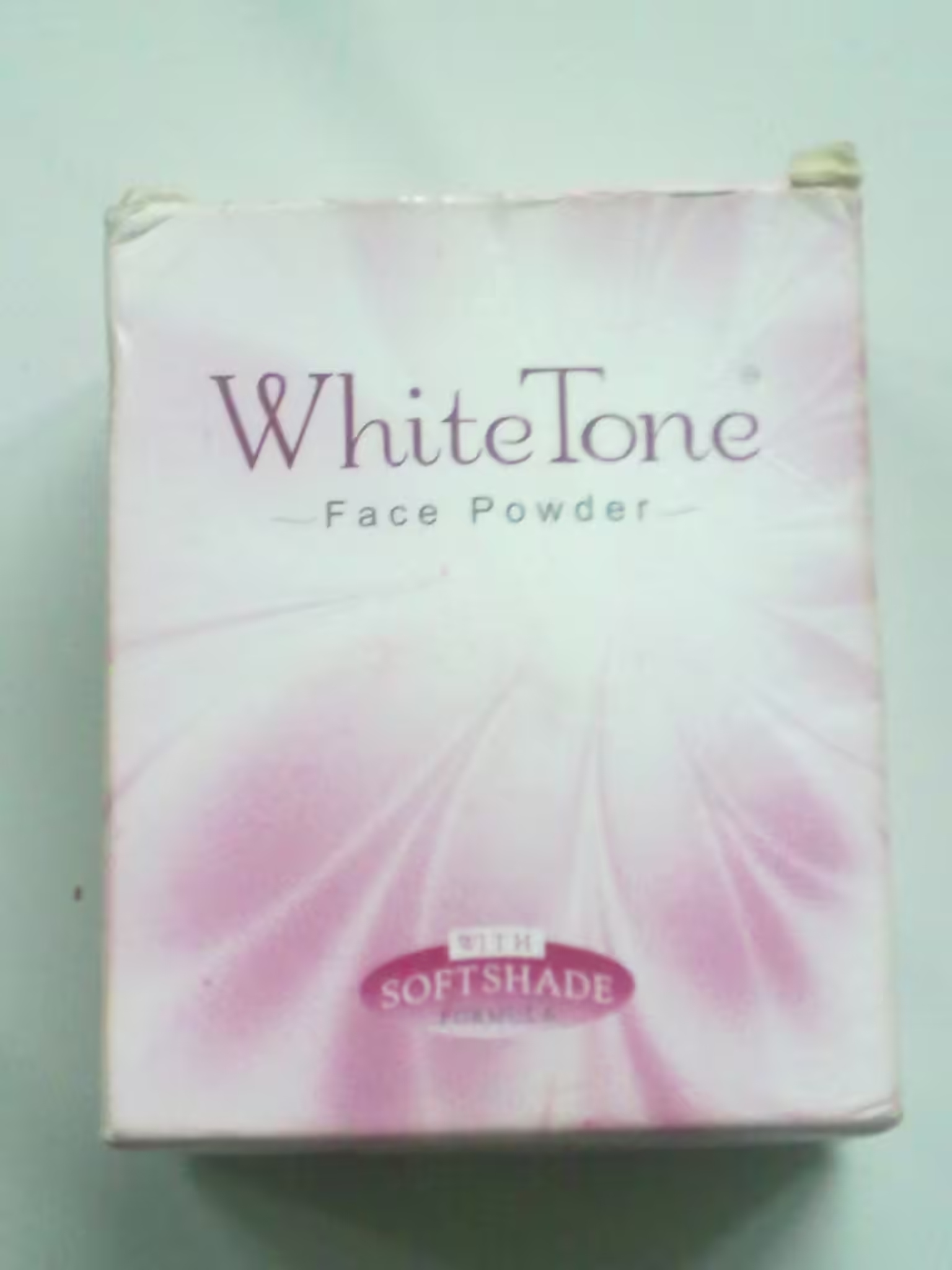 White Tone Face Powder With Soft Shade White Tone Face Powder With Soft Shade
