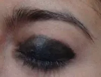 black eye makeup tutorial step2