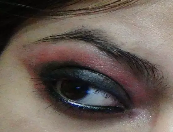 pink smokey eye makeup look