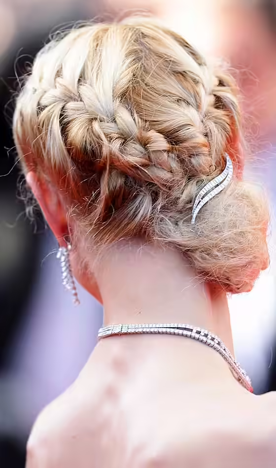 Side-Braid-Bun