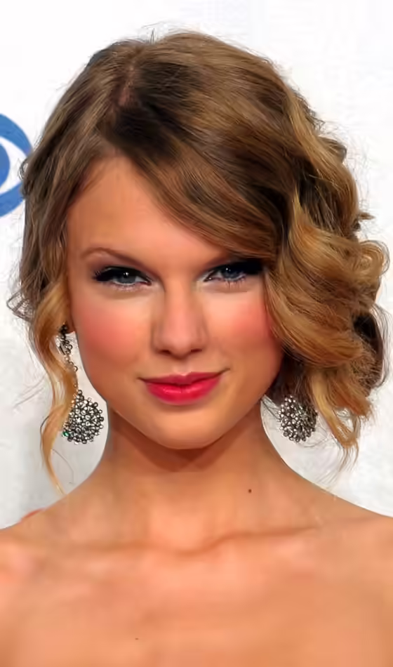 Classic Chignon With Big Curls