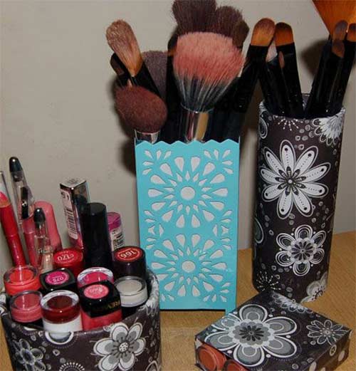 Cute DIY Lipstick And Brush Holders