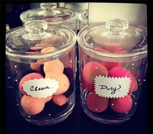 DIY Makeup Sponge Jars 