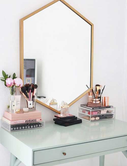 DIY Minimalist Vanity