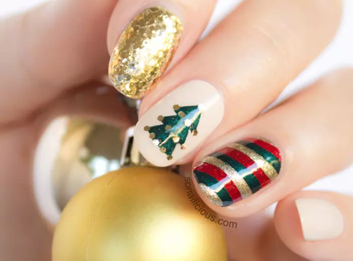 The Colors Of Christmas Nail Art