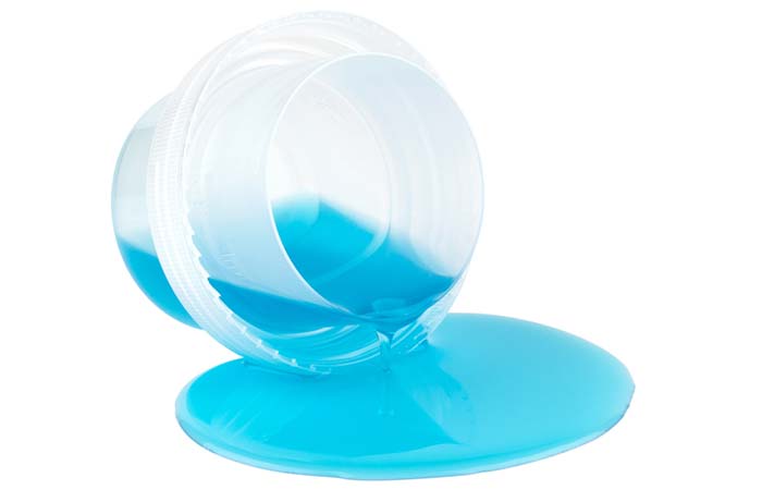 Using Liquid Detergent How To Remove Lipstick Stains - Using Liquid Detergent