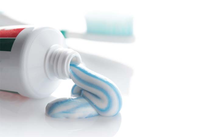 Using Toothpaste How To Remove Lipstick Stains - Using Toothpaste