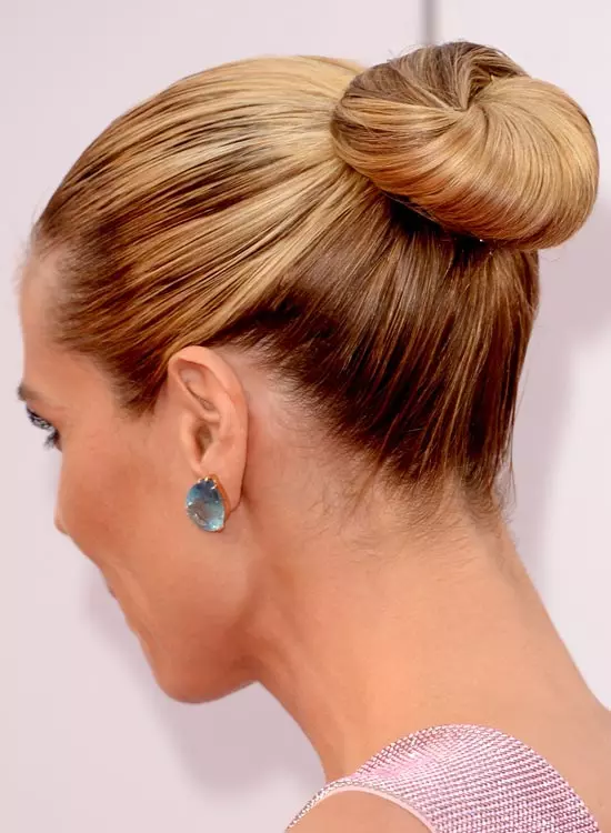 Blonde-Medium-Base-Bun