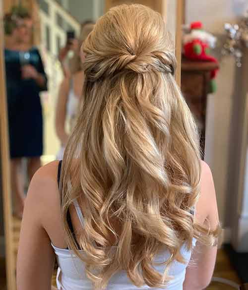 Bouffant With A TwistBouffant With A Twist Bouffant With A Twist
