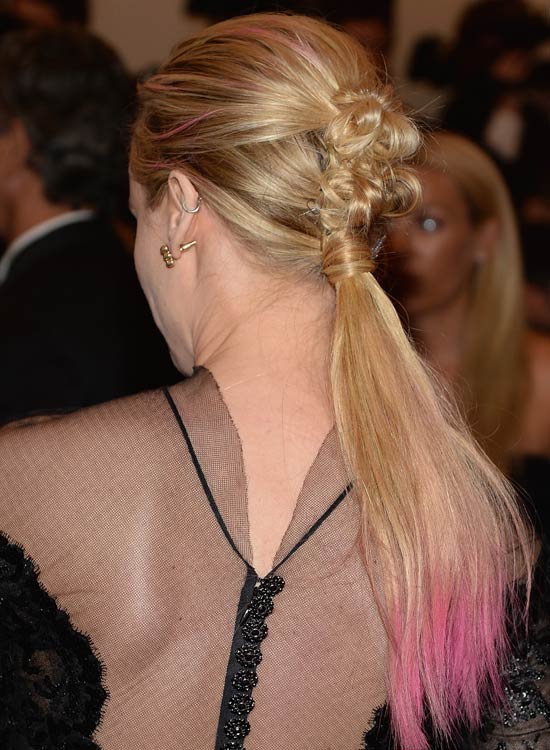 Rose-Knotted-Ponytail