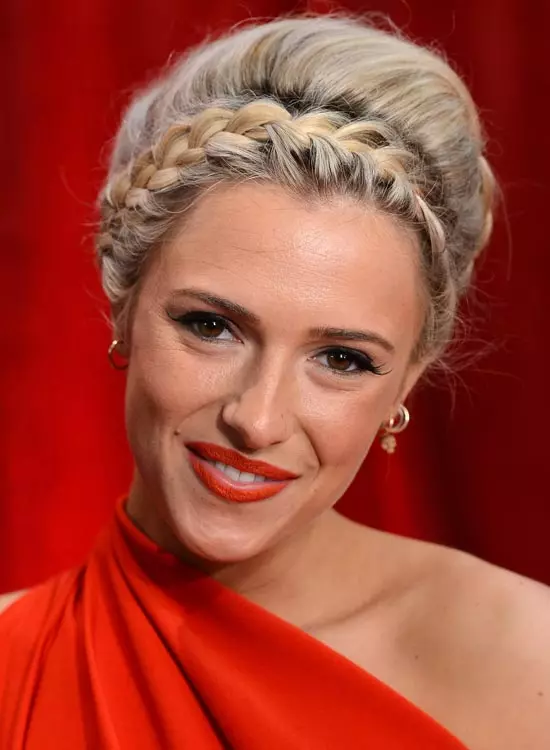 The-Plaited-Blonde-Big-Bun