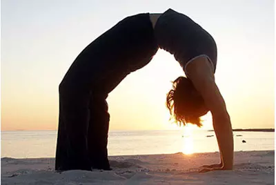 Urdha Dhanurasana for yoga