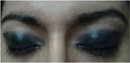Reapply Black Eye Shadow Reapply Black Eye Shadow - Black Eye Makeup