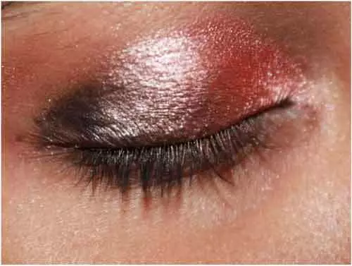 red eye makeup ideas