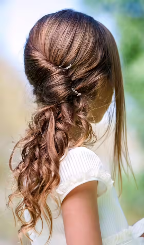 1.Pretty-Pinned-Hair