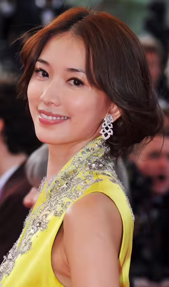 Asian Bridal Hairstyles - Loose Updo Loose Updo