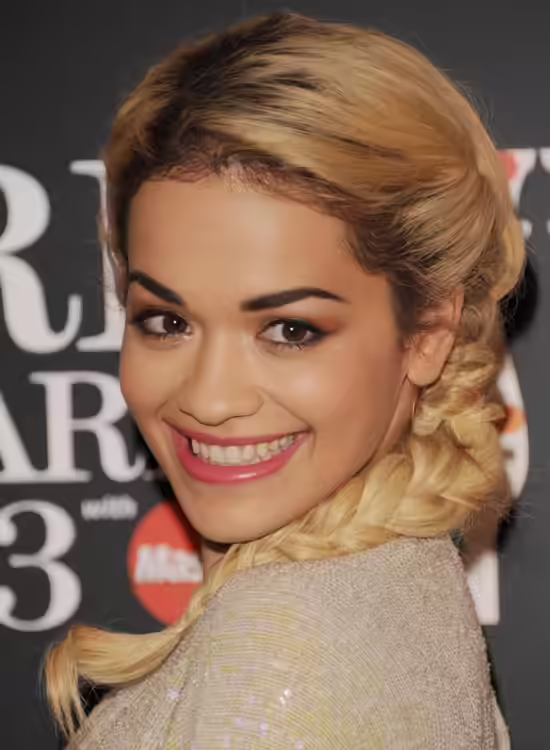 Loose-and-Flowy-Side-Braid