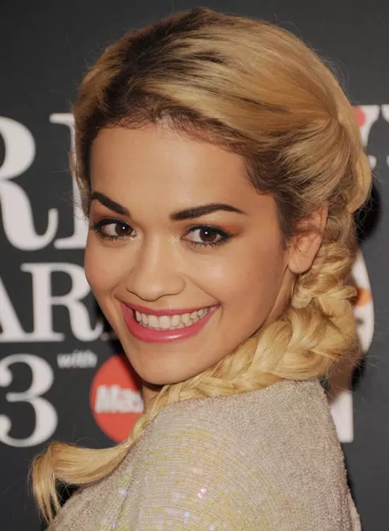 Loose-and-Flowy-Side-Braid