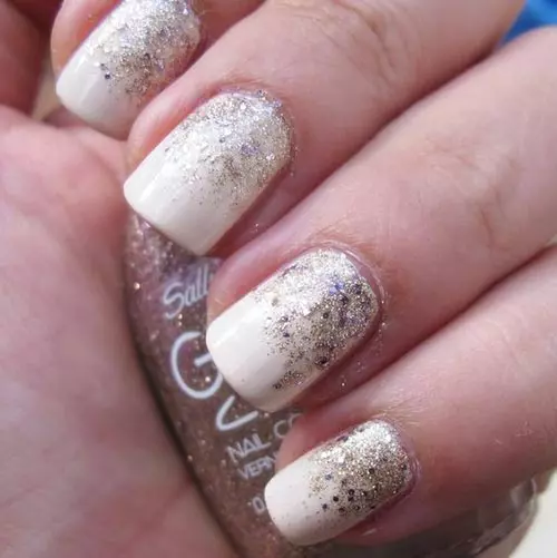 Milky Gold Gradient Glitter Nails