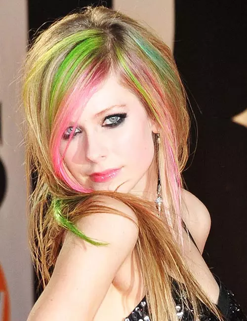 Avril Lavigne’s Tri-Color Hair