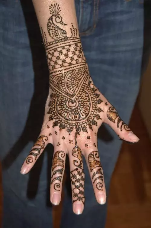 mehendi designs for hands latest