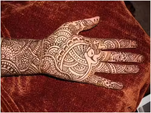 black mehndi design for hands black mehndi design for hands