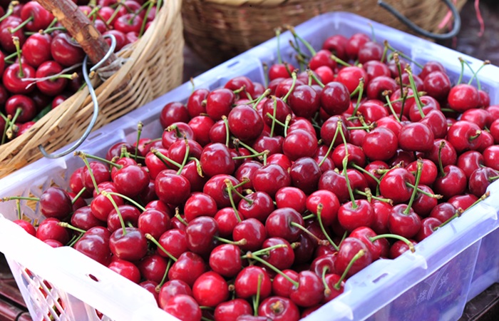 cherries vitamin c