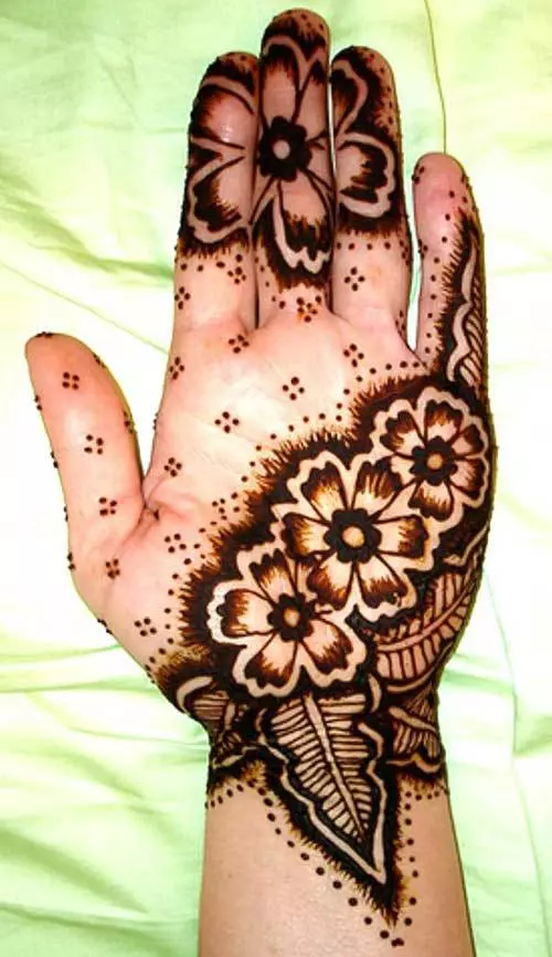 mehndi patterns for hands