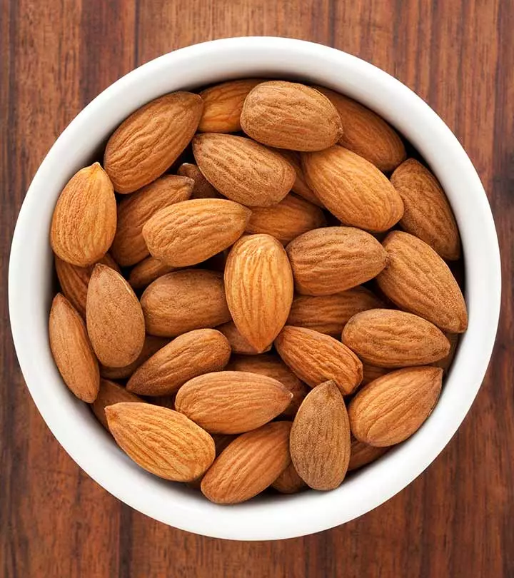 808_5 Simple Ways In Which Almonds Help To Lose Weight_iStock-155416134