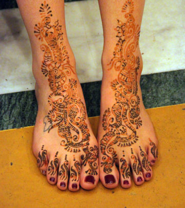 10 Latest Foot Mehandi Designs Never Seen Before 2019_image