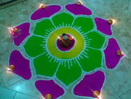 Minimalist freehand rangoli design