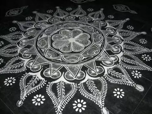 Kolam rangoli design with dots