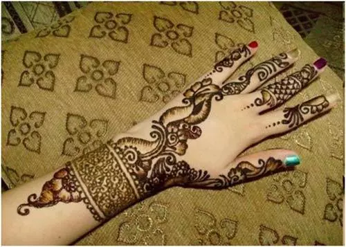 mehndi design for left hand