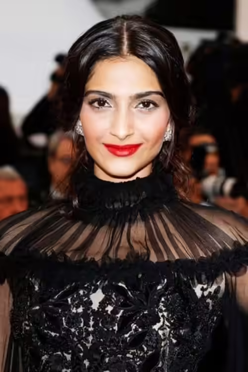 sonam kapoor cannes film festival 2012 sonam kapoor cannes film festival 2012