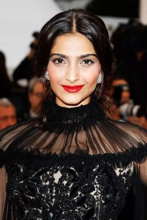 sonam kapoor cannes film festival 2012