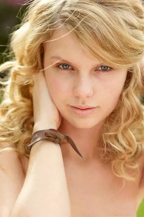 taylor swift no makeup