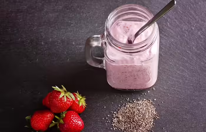 Low Carb Diet - Soy Milk, Chia, And Strawberry Smoothie Low Carb Diet - Soy Milk, Chia, And Strawberry Smoothie