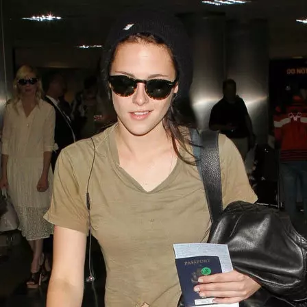 Look 10 of Kristen Stewart without makeup