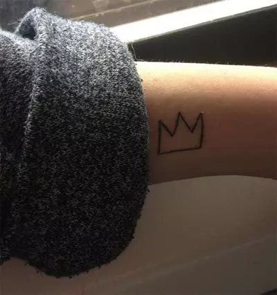 crown outline tattoo