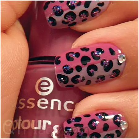 leopard nails