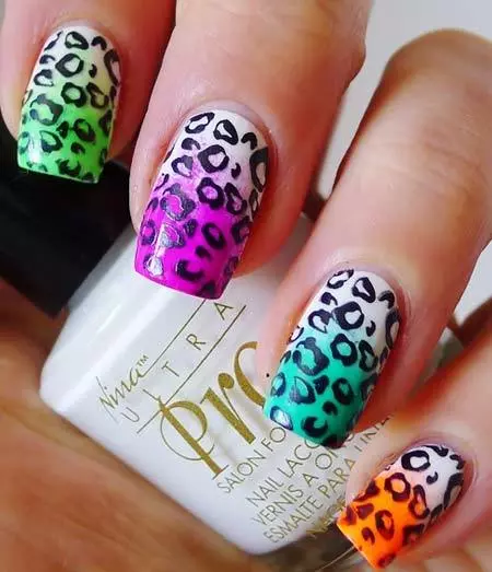 leopard print nails design