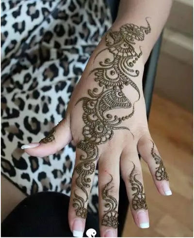 mehndi design for left hand