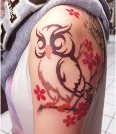 outline of an owl tattoo