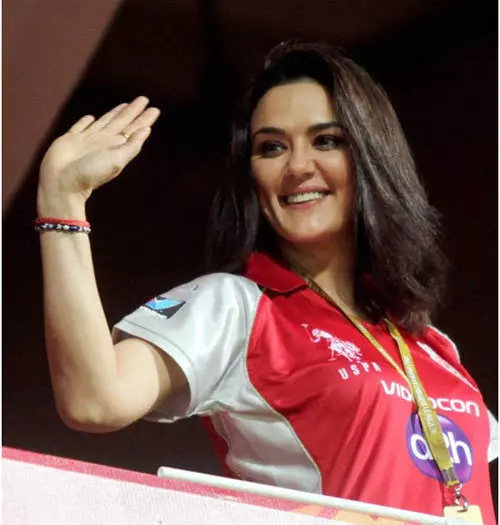 preity zinta makeup