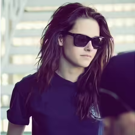 Look 9 of Kristen Stewart without makeup Look 9 of Kristen Stewart without makeup