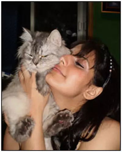 zarine khan with animal